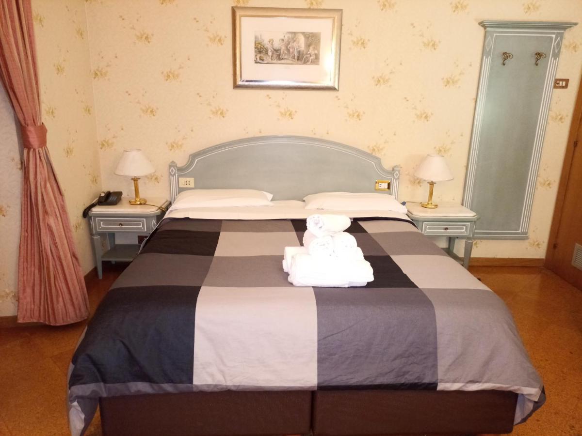Hotel Positano Rzym Zewnętrze zdjęcie