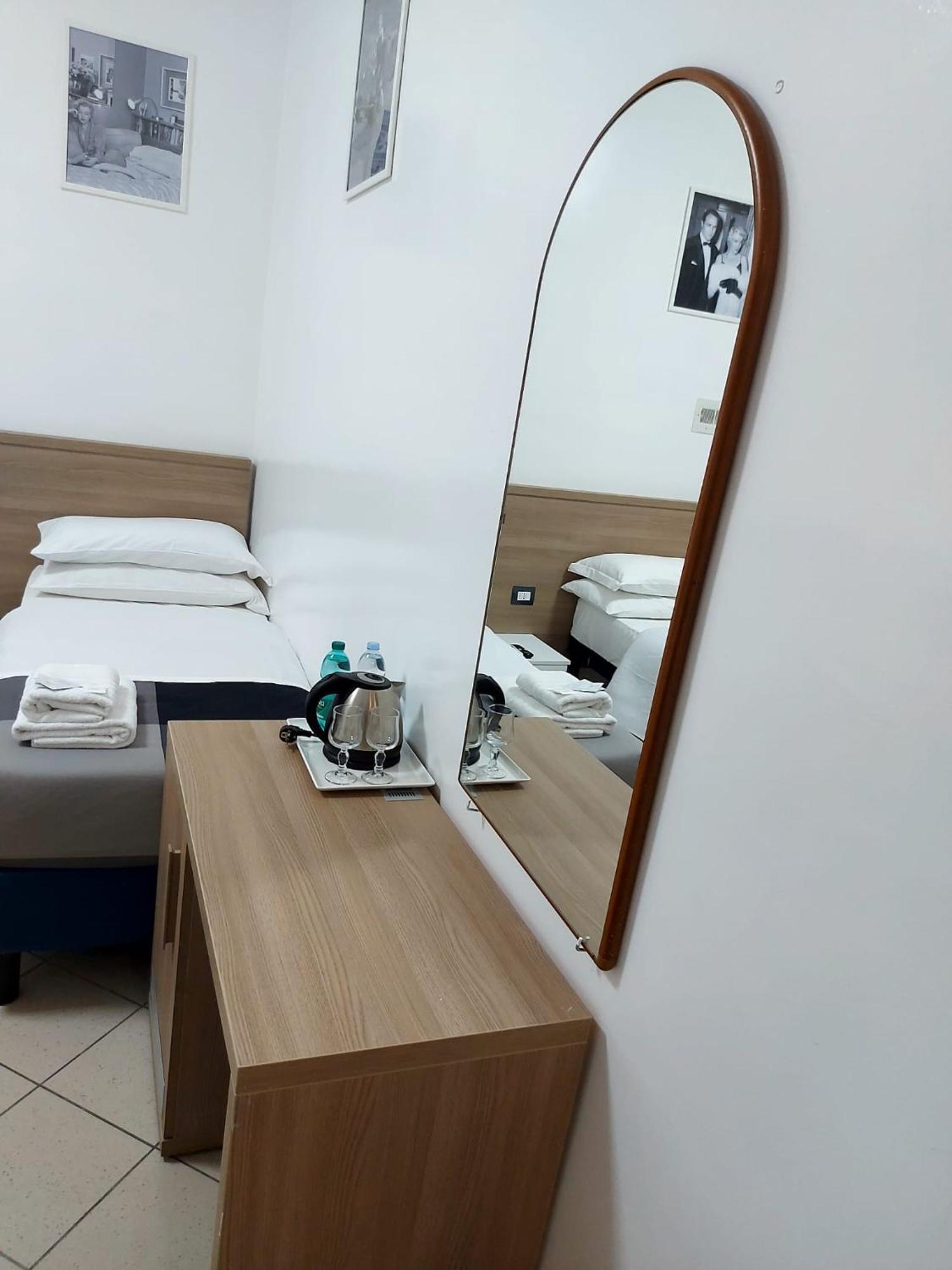 Hotel Positano Rzym Zewnętrze zdjęcie